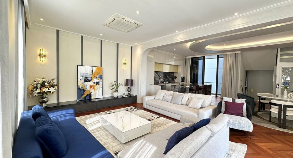 For rent 5 bedrooms house in Suan Luang, Bangkok