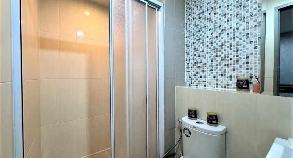 For rent 1 bed condo in Huai Khwang, Bangkok