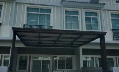 For rent 3 bedrooms townhouse in Mueang Samut Prakan, Samut Prakan