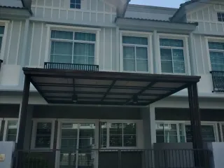 For rent 3 bedrooms townhouse in Mueang Samut Prakan, Samut Prakan