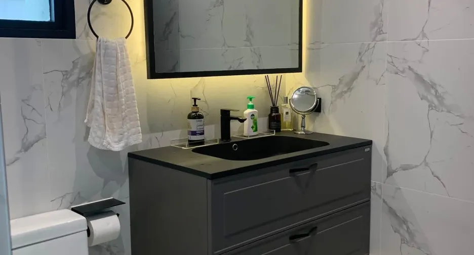 Condo en venta y en alquiler de 2 habitaciones en Khlong Toei, Bangkok