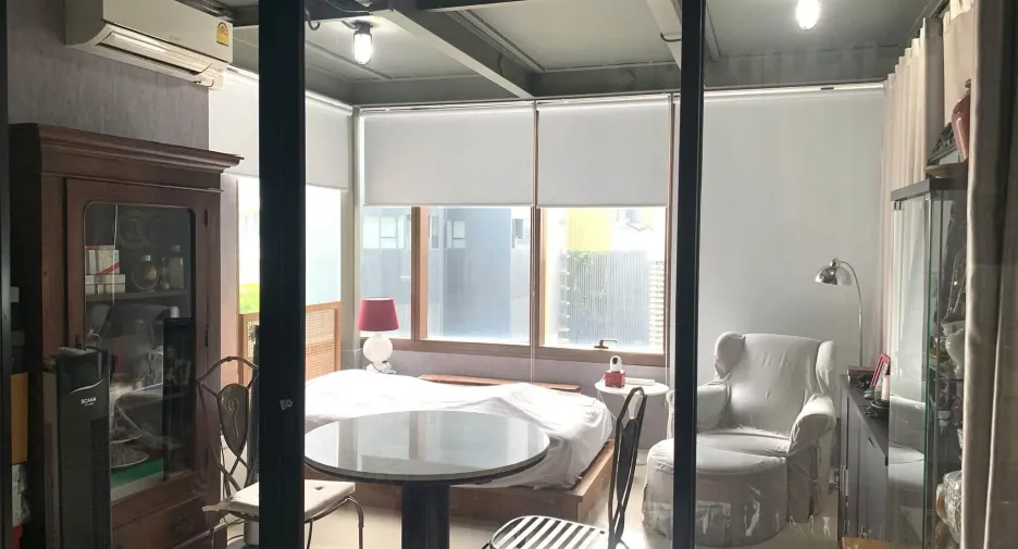 Condo en venta y en alquiler de 2 habitaciones en Khlong Toei, Bangkok