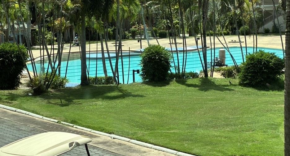 Villa zum Kauf mit 7 Zimmer in Si Racha, Chonburi