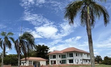 Villa zum Kauf mit 7 Zimmer in Si Racha, Chonburi