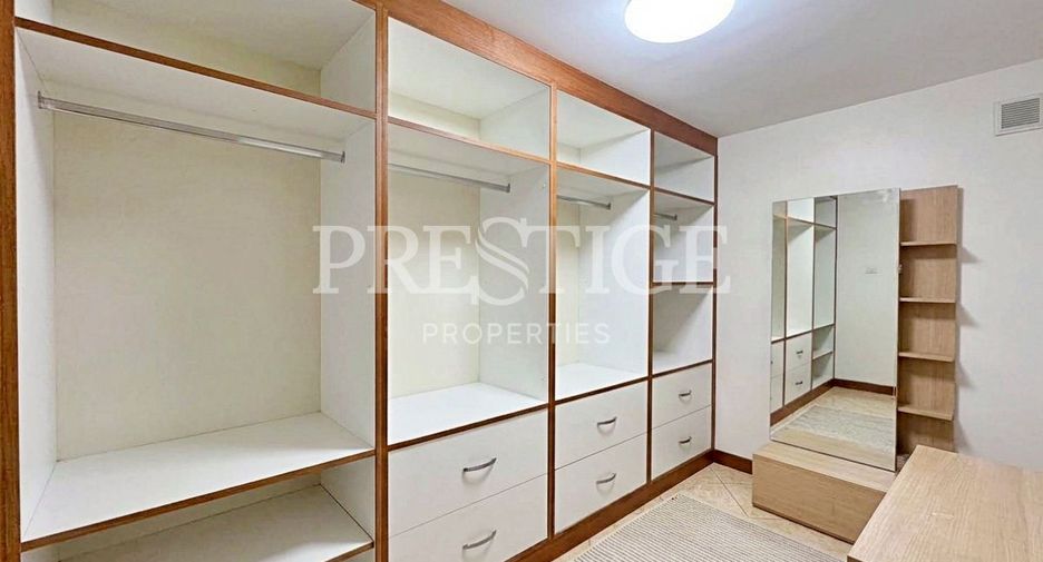 For rent 4 bedrooms house in Bang Lamung, Chonburi