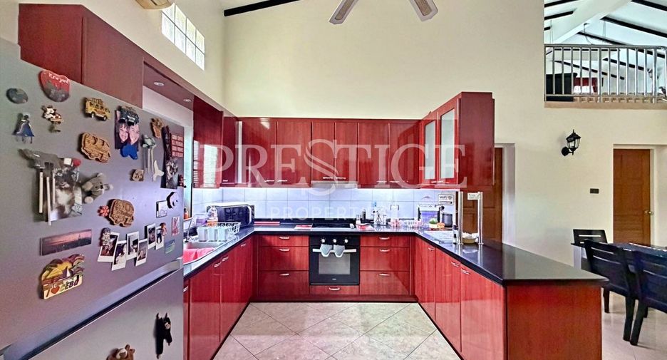 For rent 4 bedrooms house in Bang Lamung, Chonburi