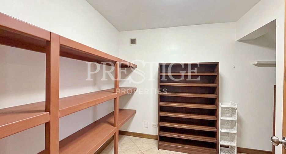 For rent 4 bedrooms house in Bang Lamung, Chonburi