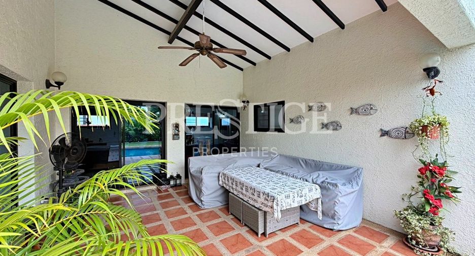 For rent 4 bedrooms house in Bang Lamung, Chonburi