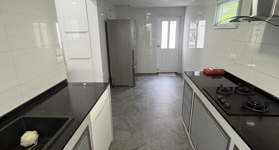 For rent and for sale 4 bedrooms house in Thalang, Phuket