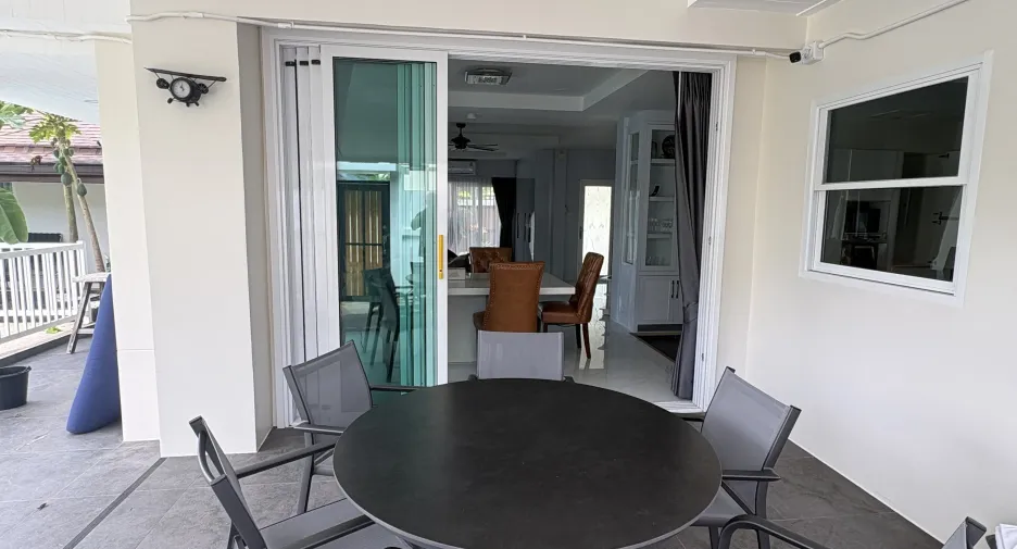 For rent and for sale 4 bedrooms house in Thalang, Phuket