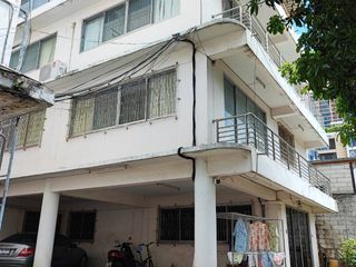 For sale 70 bedrooms hotel in Khlong Toei, Bangkok