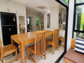 Casa en alquiler de 5 habitaciones en Prawet, Bangkok