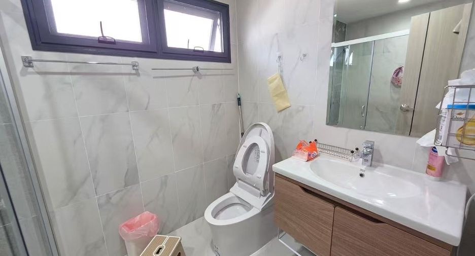 Haus zum Kauf mit 4 Zimmer in Bang Lamung, Chonburi