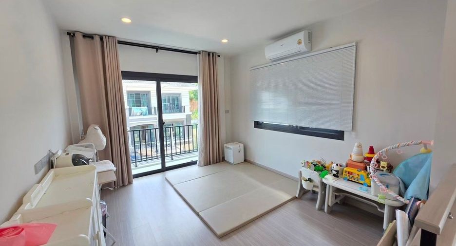 Haus zum Kauf mit 4 Zimmer in Bang Lamung, Chonburi