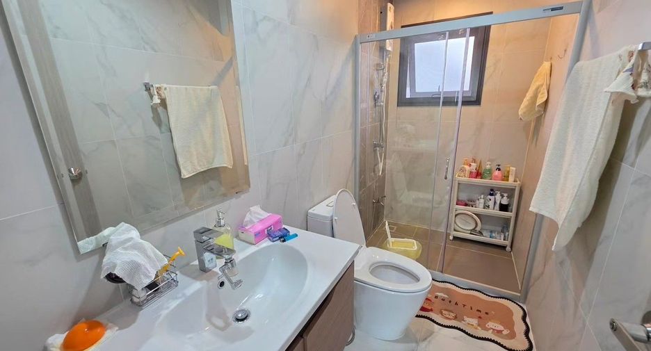 Haus zum Kauf mit 4 Zimmer in Bang Lamung, Chonburi