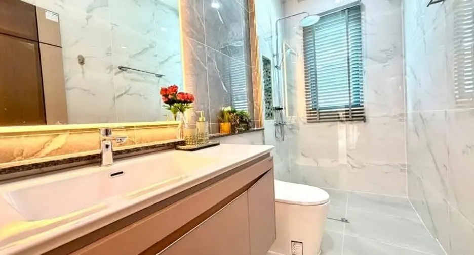 Villa zum Kauf mit 4 Zimmer in Huay Yai, Pattaya