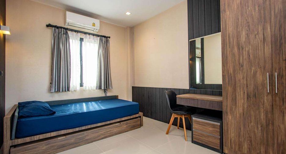For rent 5 bedrooms house in Saraphi, Chiang Mai