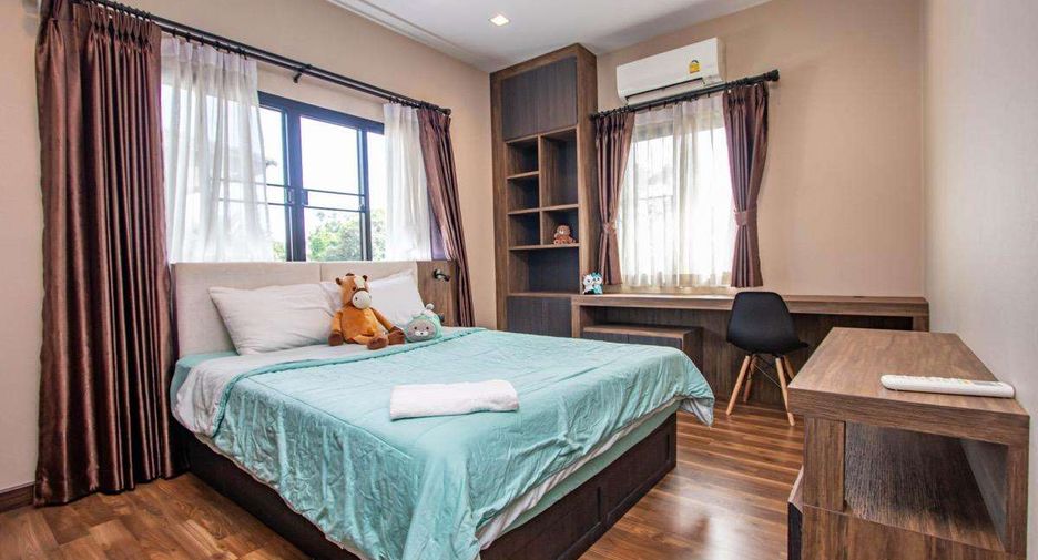 For rent 5 bedrooms house in Saraphi, Chiang Mai