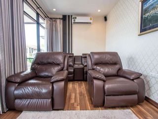 For rent 5 bedrooms house in Saraphi, Chiang Mai