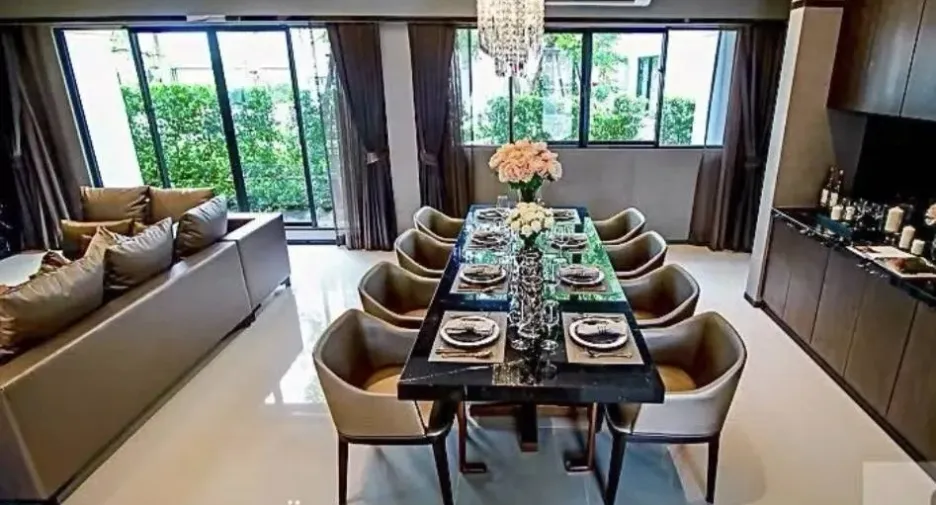 À vendre 5 chambres maison à Prawet, Bangkok