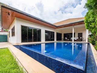 For rent 3 bedrooms villa in Mueang Phuket, Phuket