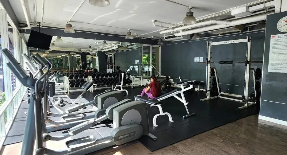 For rent studio condo in Huai Khwang, Bangkok