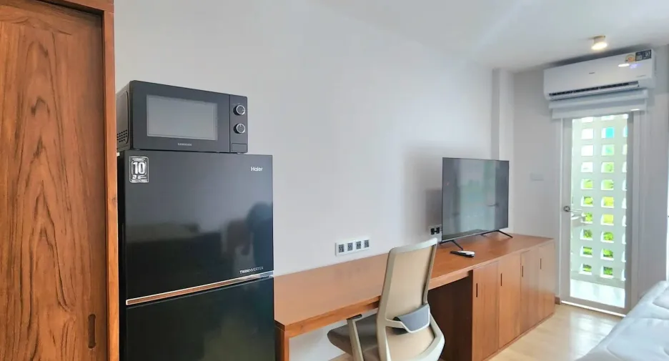 For rent studio condo in Huai Khwang, Bangkok