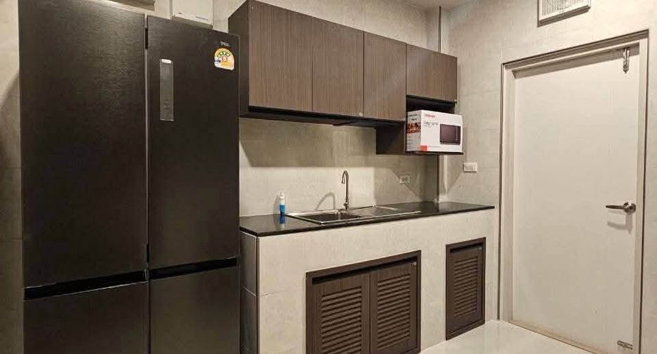 For sale and for rent 4 bedrooms house in Bang Phli, Samut Prakan