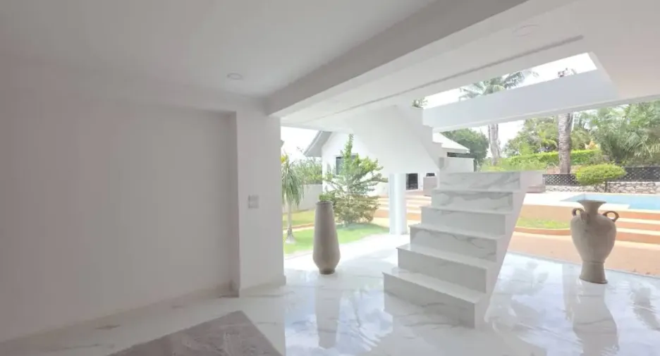 For rent 4 bedrooms house in Huay Yai, Pattaya