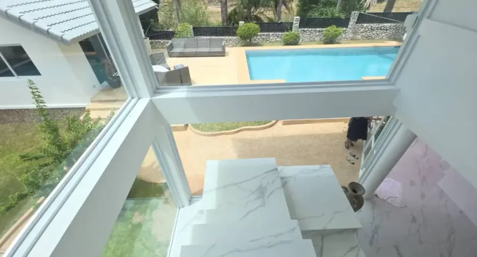 For rent 4 bedrooms house in Huay Yai, Pattaya
