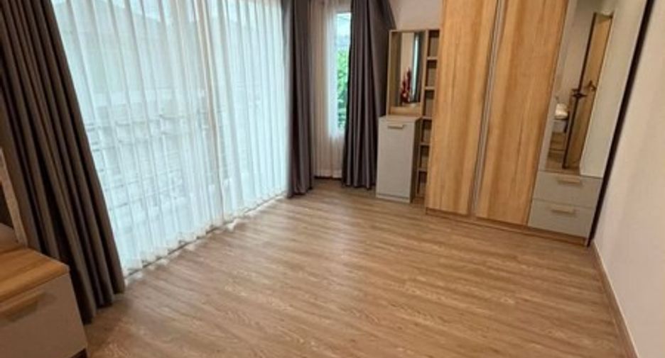 For sale 3 bedrooms house in Bang Lamung, Chonburi