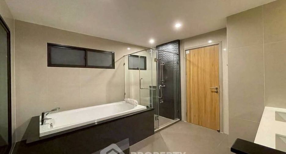Haus zum Kauf mit 4 Zimmer in Don Mueang, Bangkok