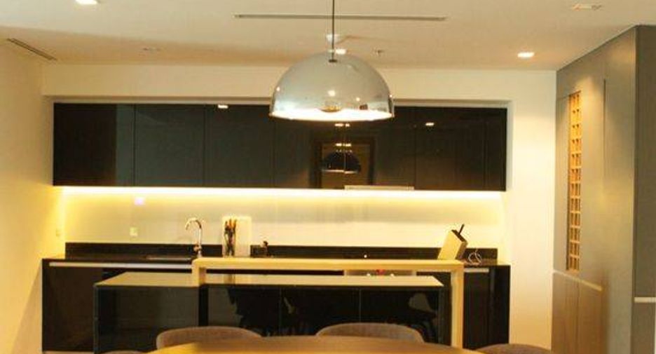 ให้เช่า 2 ห้องนอน คอนโด ใน สาทร, กรุงเทพฯ