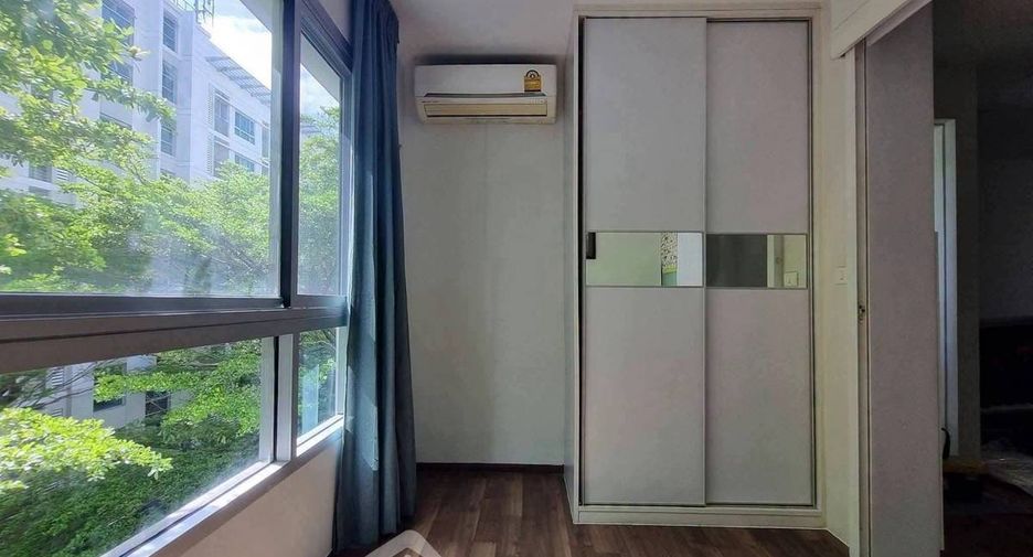 For rent 2 bedrooms condo in Phra Khanong, Bangkok