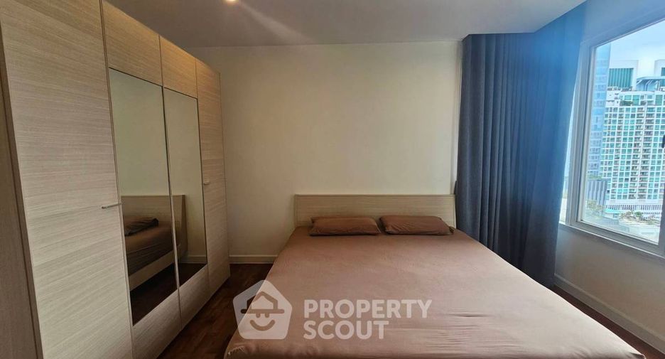 For rent 2 bedrooms condo in Watthana, Bangkok