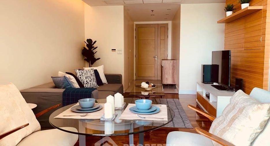 For rent 1 bed condo in Watthana, Bangkok