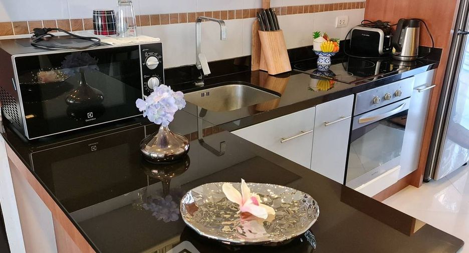 For rent 2 bedrooms condo in Bang Lamung, Chonburi