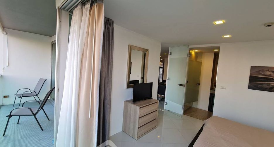 For rent 2 bedrooms condo in Bang Lamung, Chonburi