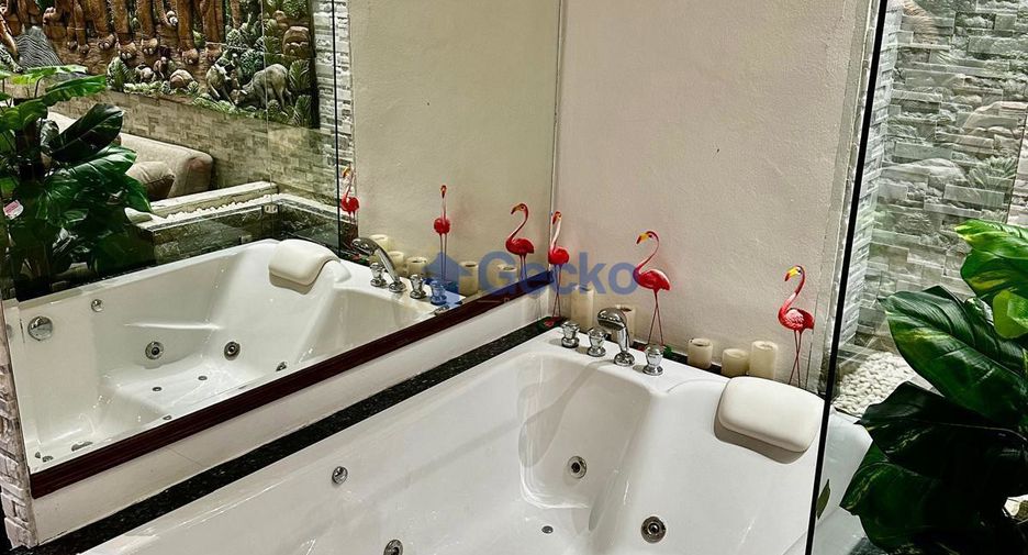 For sale 1 bed condo in Bang Lamung, Chonburi