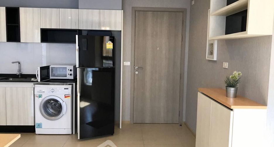 Condo en alquiler de 1 habitaciones en Watthana, Bangkok