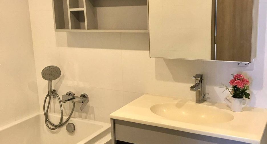 Condo en alquiler de 1 habitaciones en Watthana, Bangkok