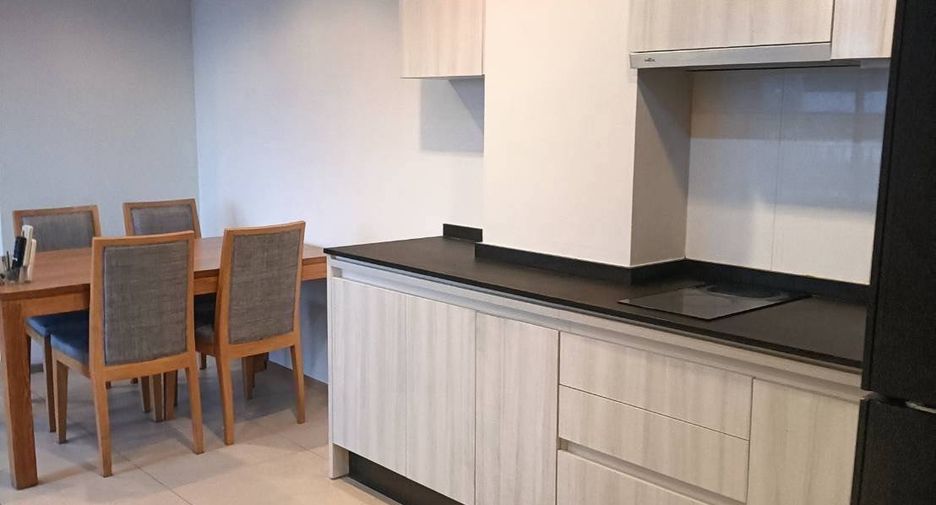 For rent 2 bedrooms condo in Watthana, Bangkok