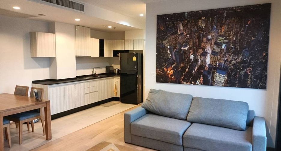 For rent 2 bedrooms condo in Watthana, Bangkok