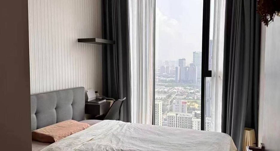 For rent 2 bedrooms condo in Huai Khwang, Bangkok
