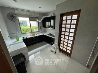 For rent 3 bedrooms house in Prawet, Bangkok