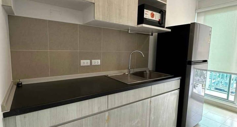 For rent 2 bedrooms condo in Chom Thong, Bangkok