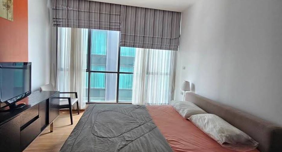 For rent 1 bed condo in Khlong Toei, Bangkok