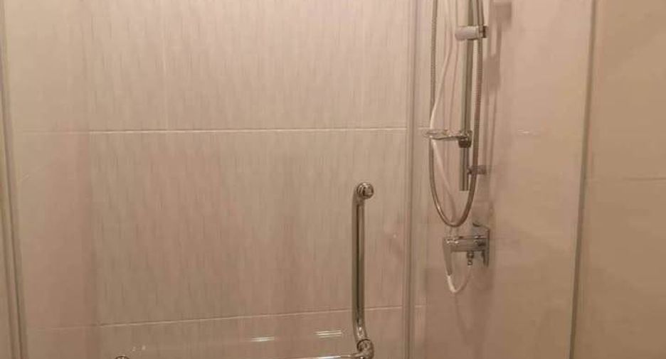 Wohnung zur Miete mit 1 Zimmer in Huai Khwang, Bangkok
