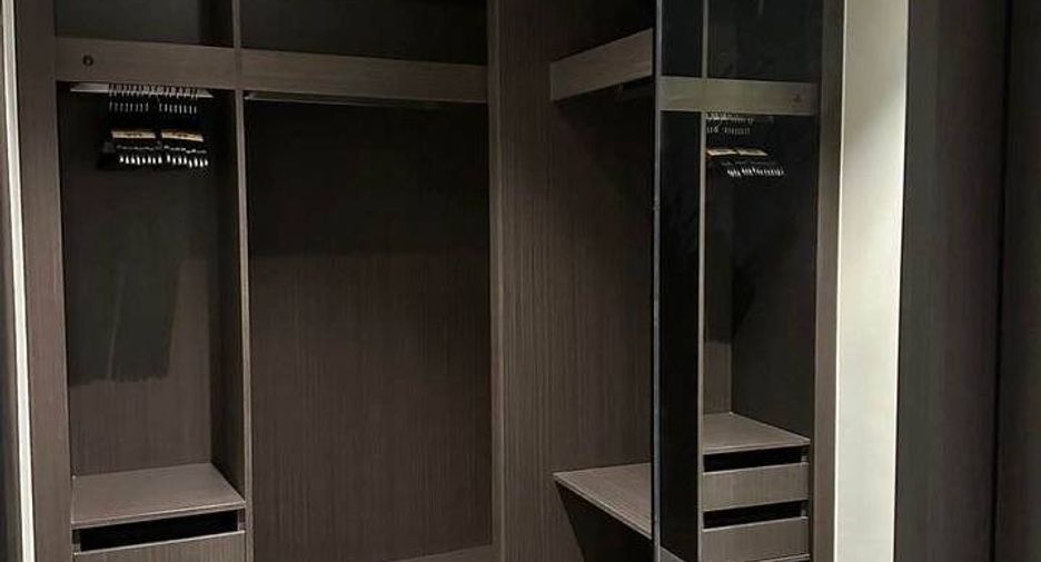 For rent 3 ベッドルーム condo in Khlong Toei, Bangkok