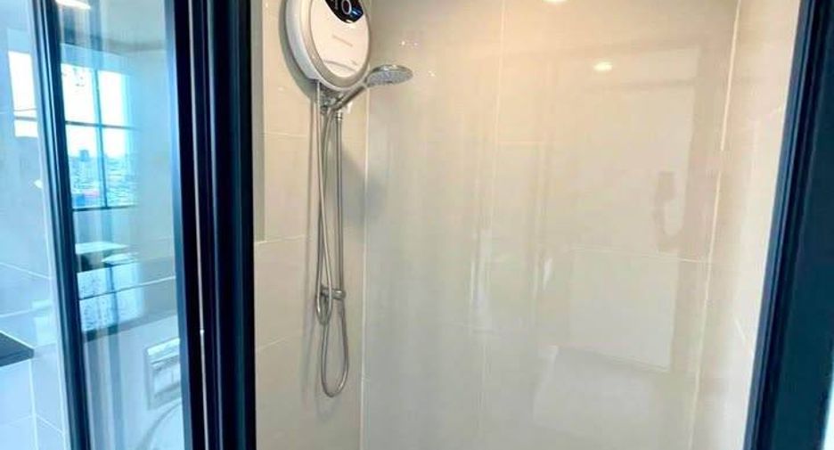 Condo en alquiler de 1 habitaciones en Sathon, Bangkok
